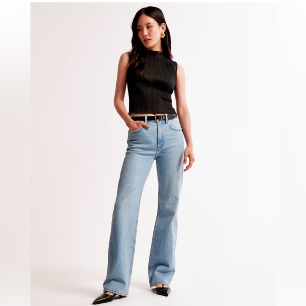 Abercrombie and Fitch Curve Love 90s relaxed size 31s